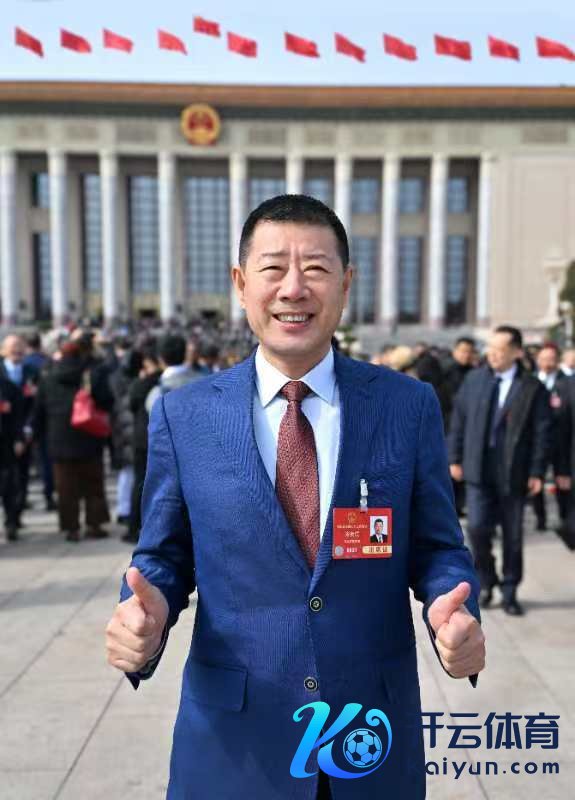 天下东说念主大代表、飞鹤乳业董事长冷友斌